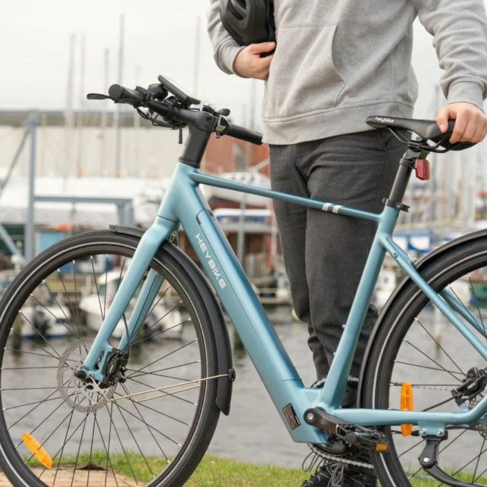 Heybike EC1 Pedelec Electric Bike - side view - life style - PEDAL & RIDE