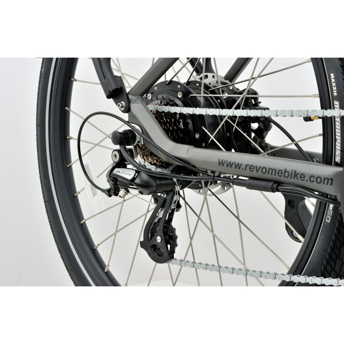 Revom U1 Step-through Hybrid Electric Bike - PEDAL & RIDE