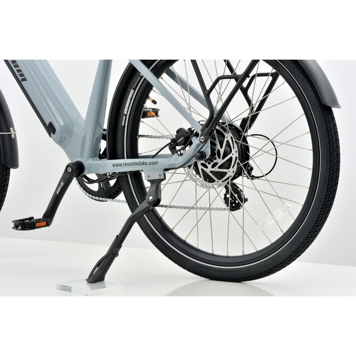 Revom U1 Step-through Hybrid Electric Bike - PEDAL & RIDE