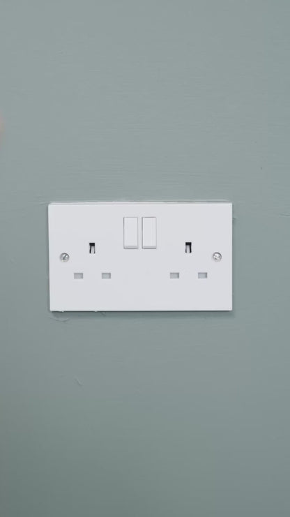 Hygge Nivo Hybrid Step-Through Electric Bike Charging Bike - PEDAL & RIDE