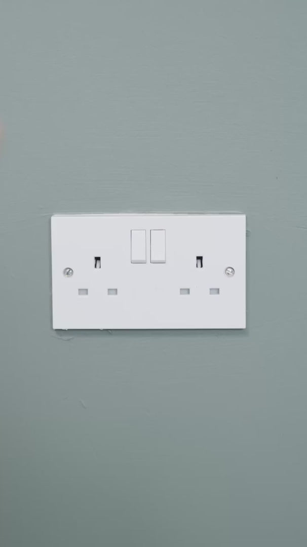 Hygge Nivo Hybrid Step-Through Electric Bike Charging Bike - PEDAL & RIDE